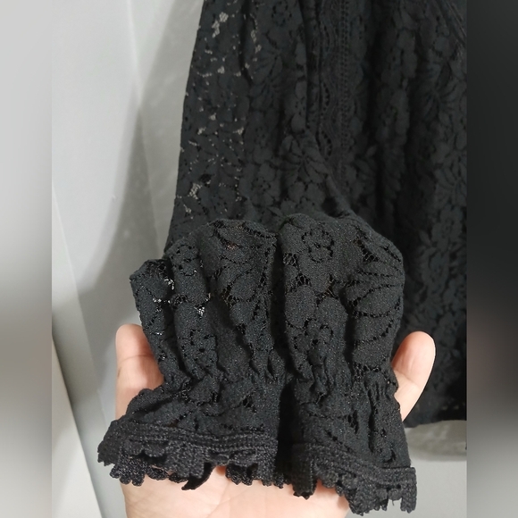 Royal + Reese Elegant Black Lace Women's Top - Picture 5 of 10